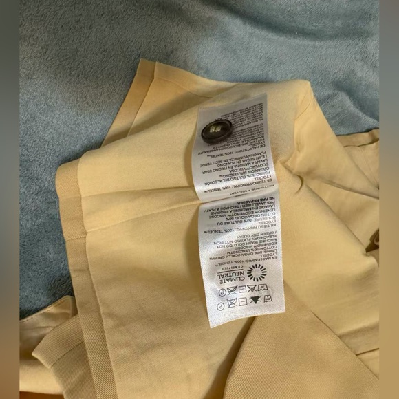 Reformation Lottie Vest Blonde - Picture 6 of 7